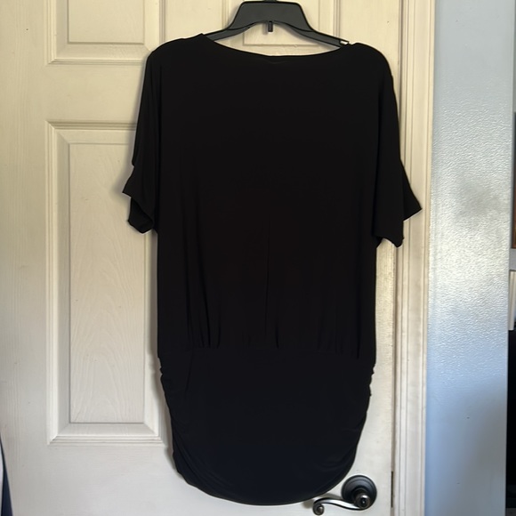 Torrid V neck cold shoulder black short sleeve tunic top size 2X - Picture 2 of 7